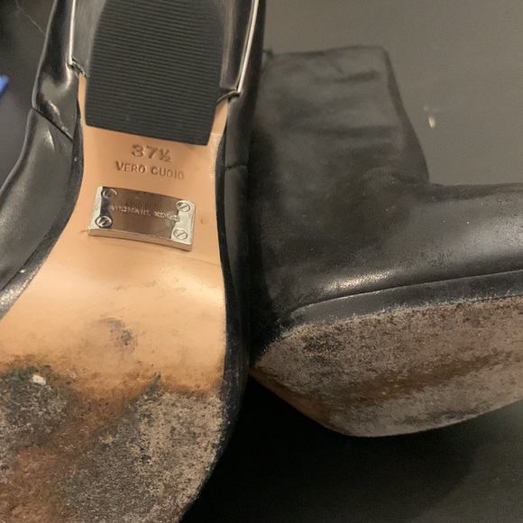 Michael Kors Vero Cuoio black leather ankle booties - Picture 6 of 6